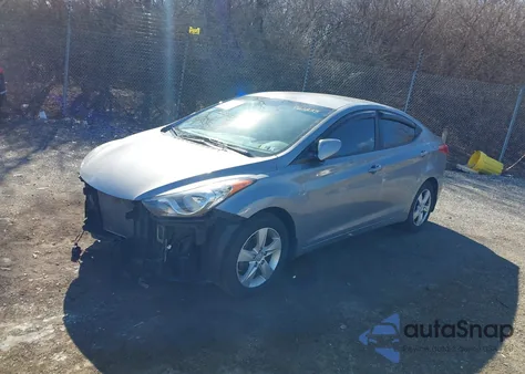 2013 Hyundai Elantra Gls z USA, uszkodzony, nr VIN KMHDH4AE8DU761235
